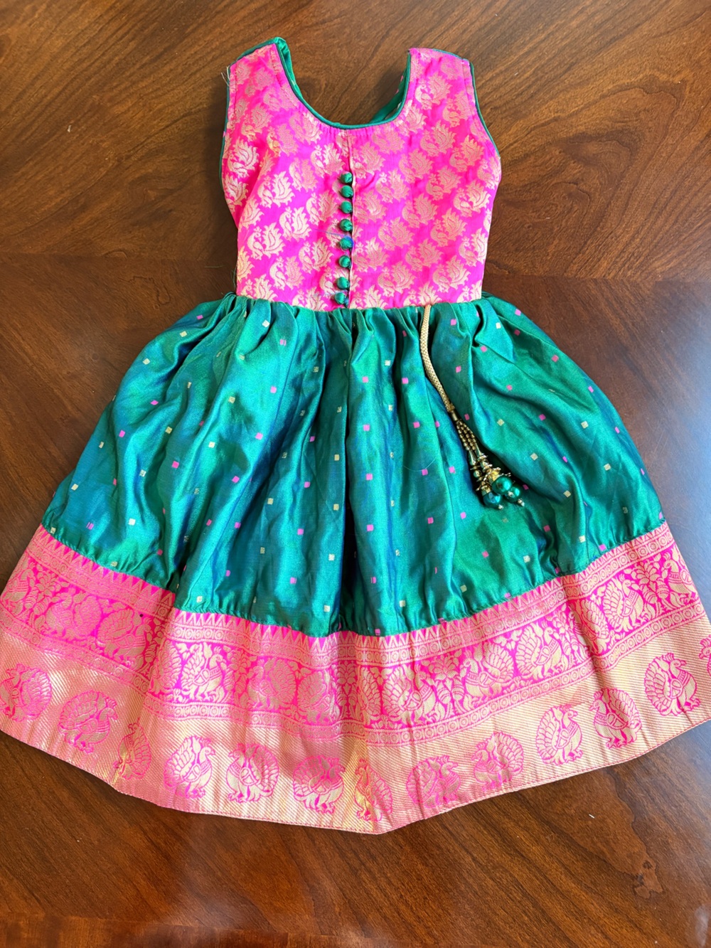 Girls Traditional Pink & Green Party Dress size 18 (2-3)